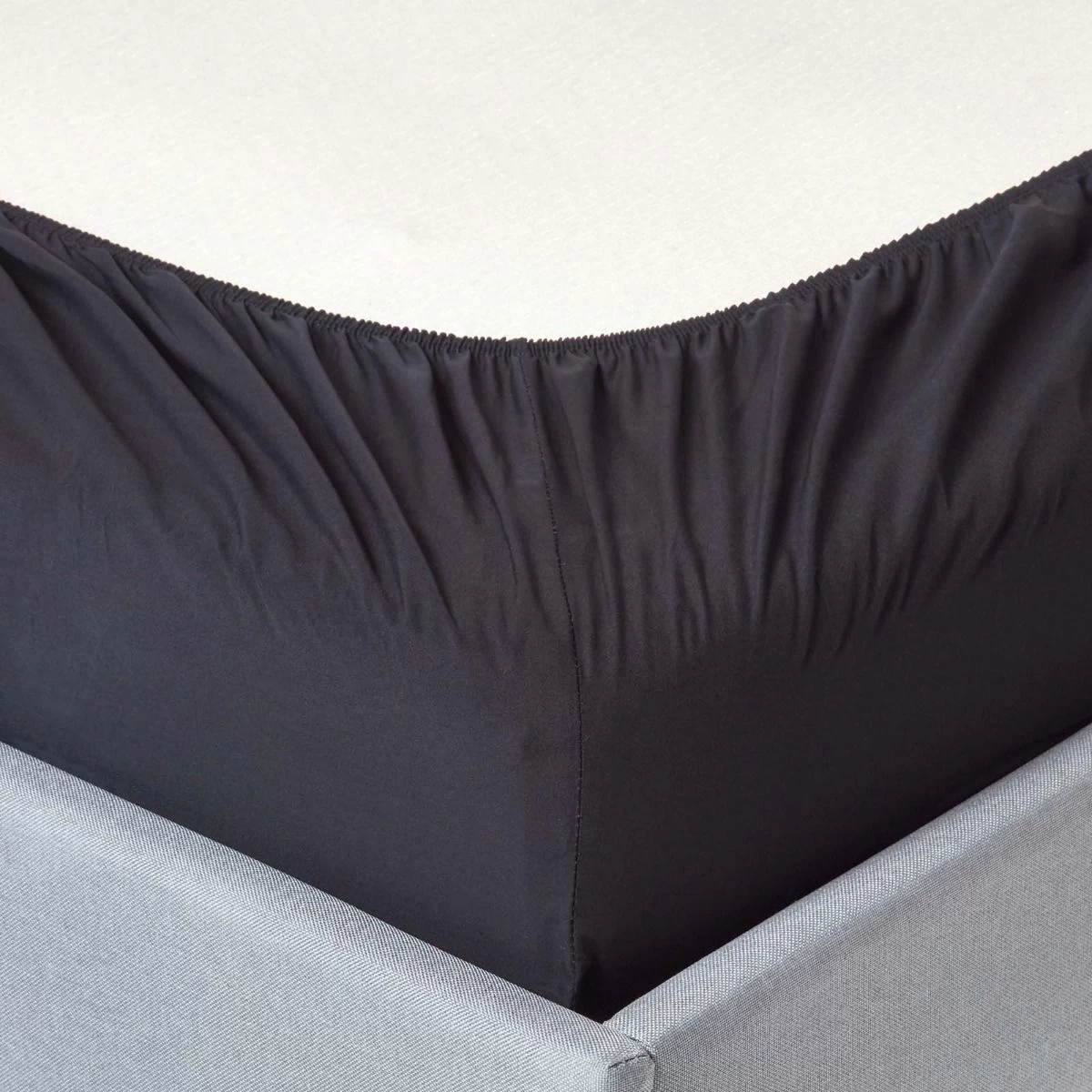 Black Egyptian Cotton Fitted Sheet 200 TC - Image 2