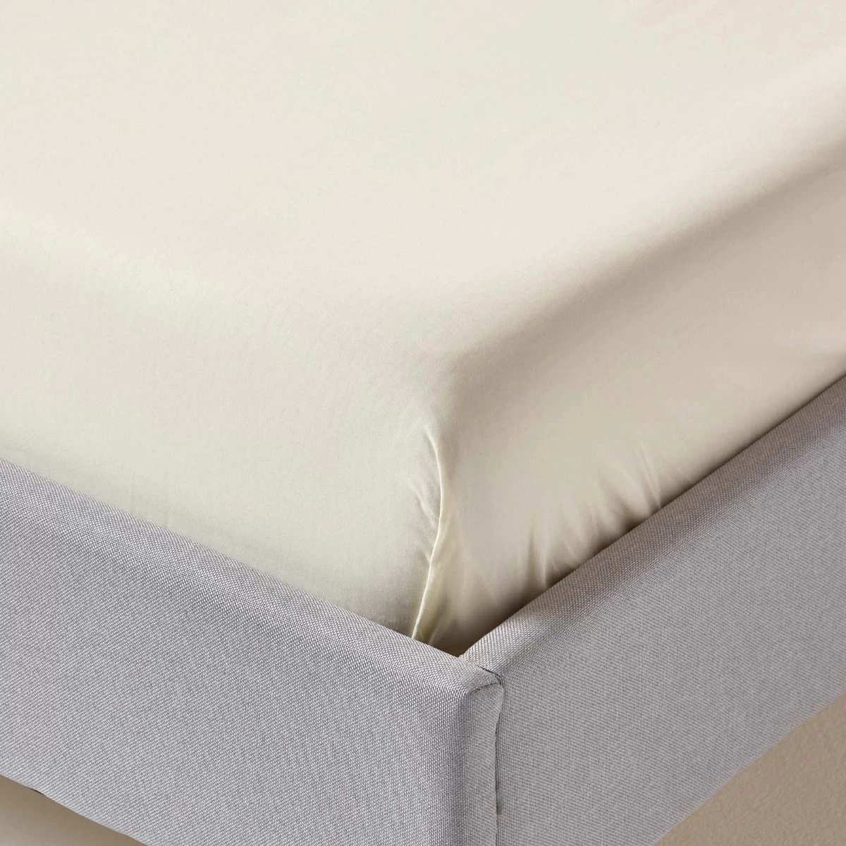 Cream Egyptian Cotton Flat Sheet 200 Thread Count - Image 3