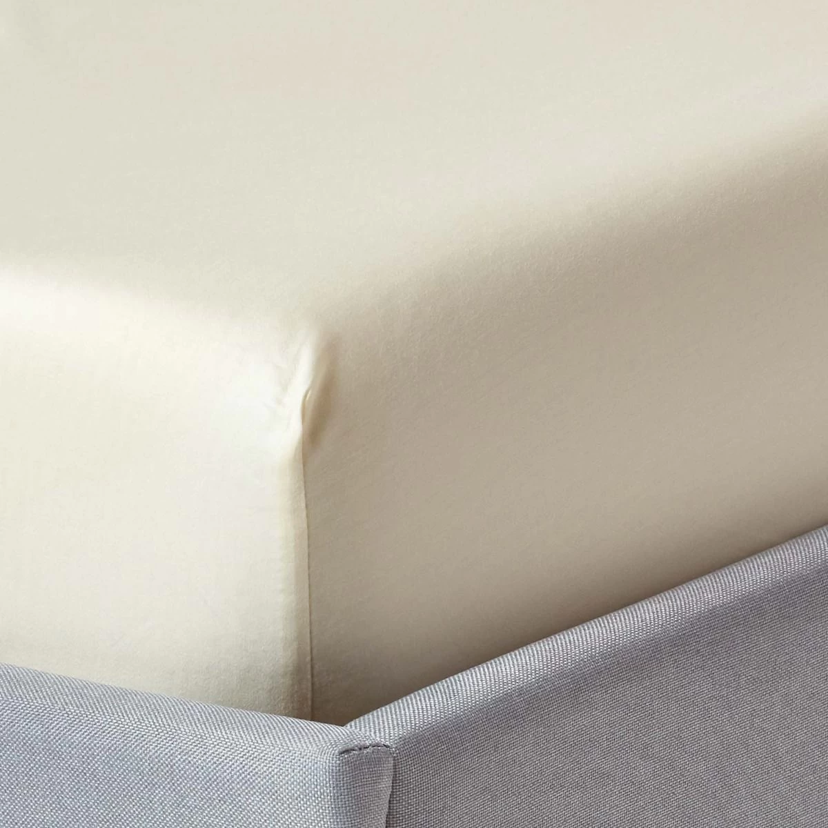 Cream Organic Cotton Fitted Sheet 400 TC