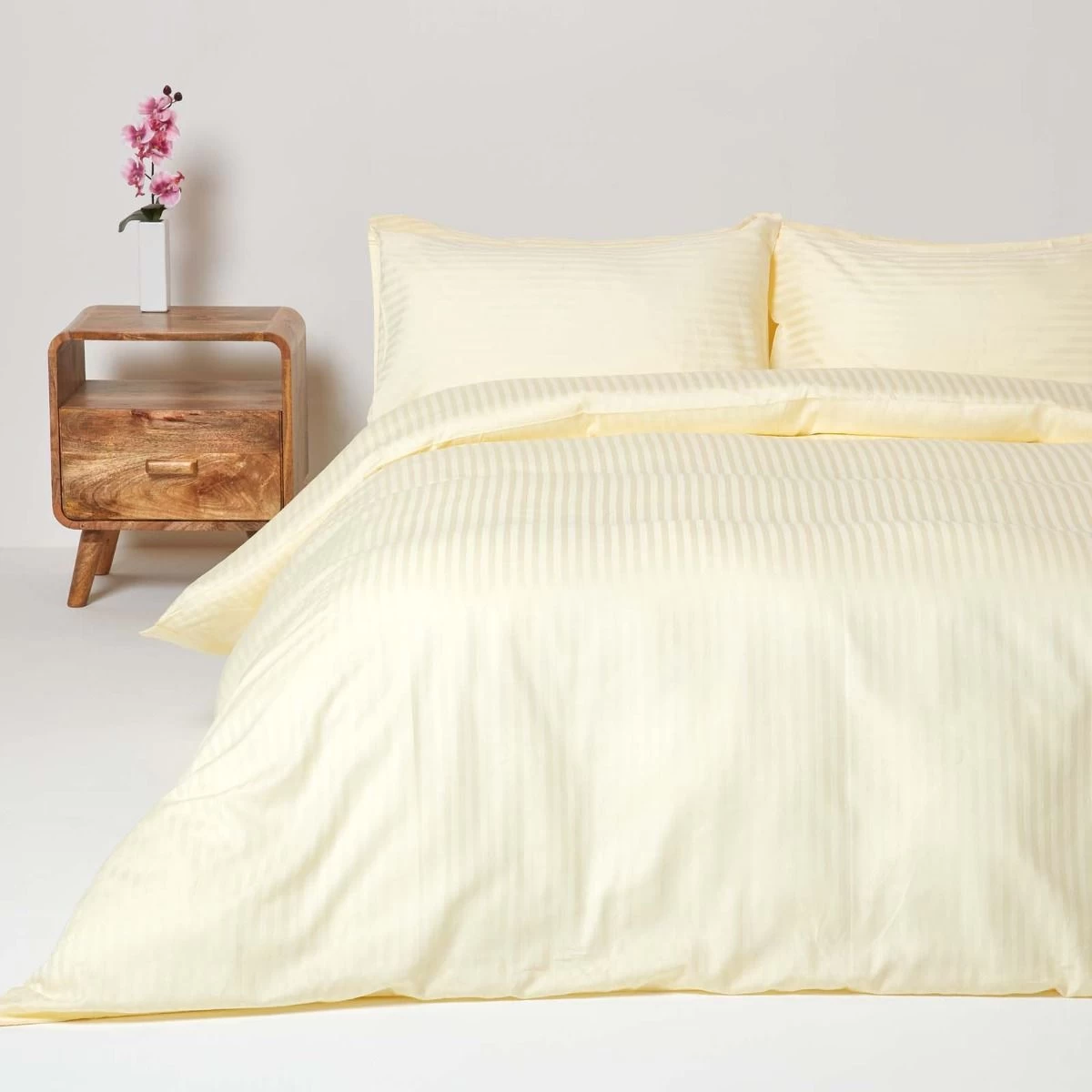 Pastel Yellow Egyptian Cotton Stripe Duvet Cover And Pillowcases 330 TC - Image 2