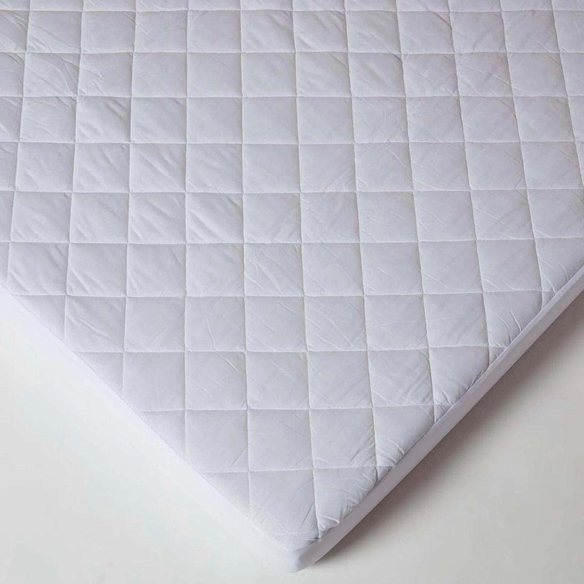 Quilted Waterproof Mattress Protector Euro Size - Image 4