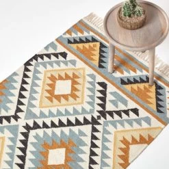 Agra Handwoven Diamond Kilim Wool Rug