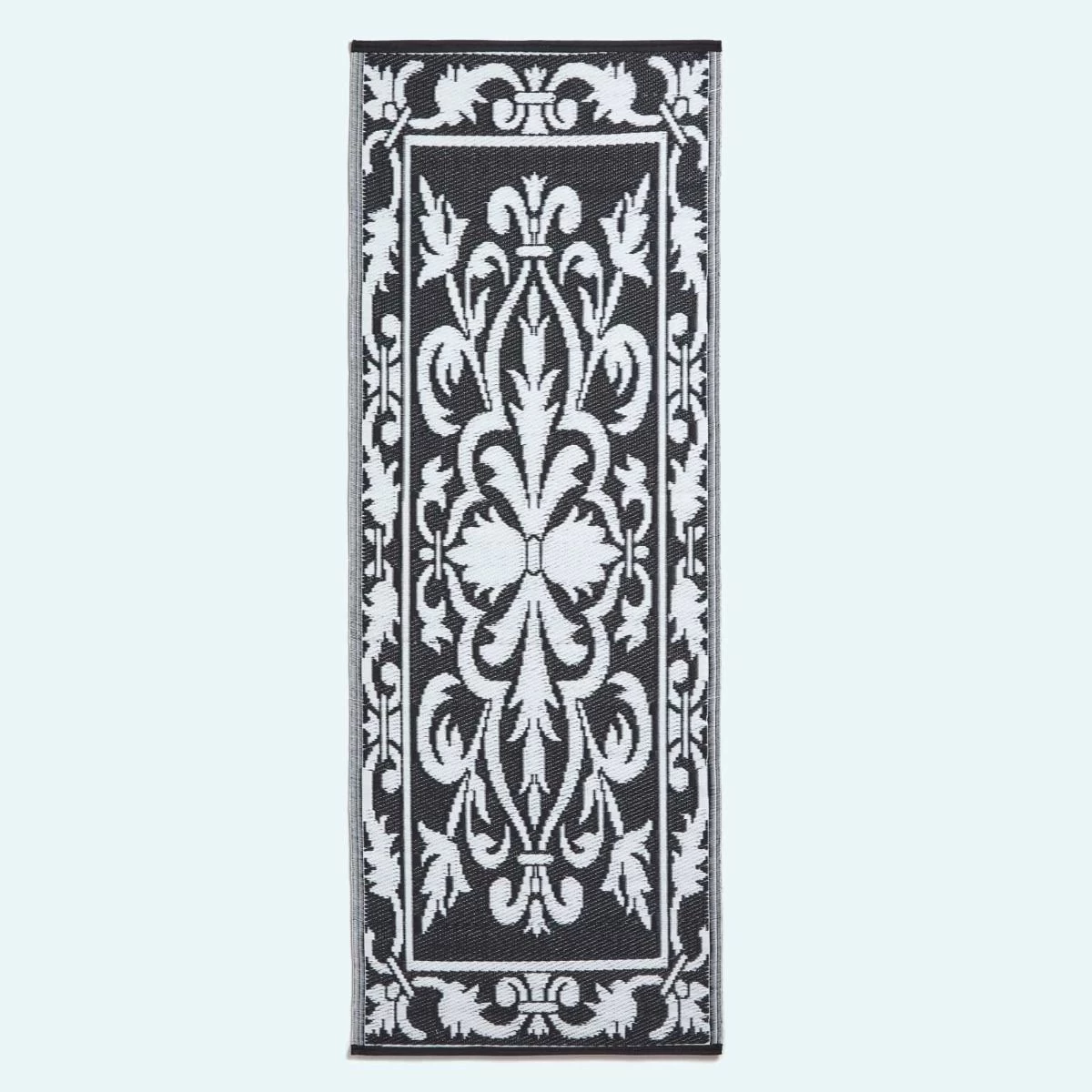 Black & White Outdoor Rug Runner With Damask Design, 198 X 73 Cm