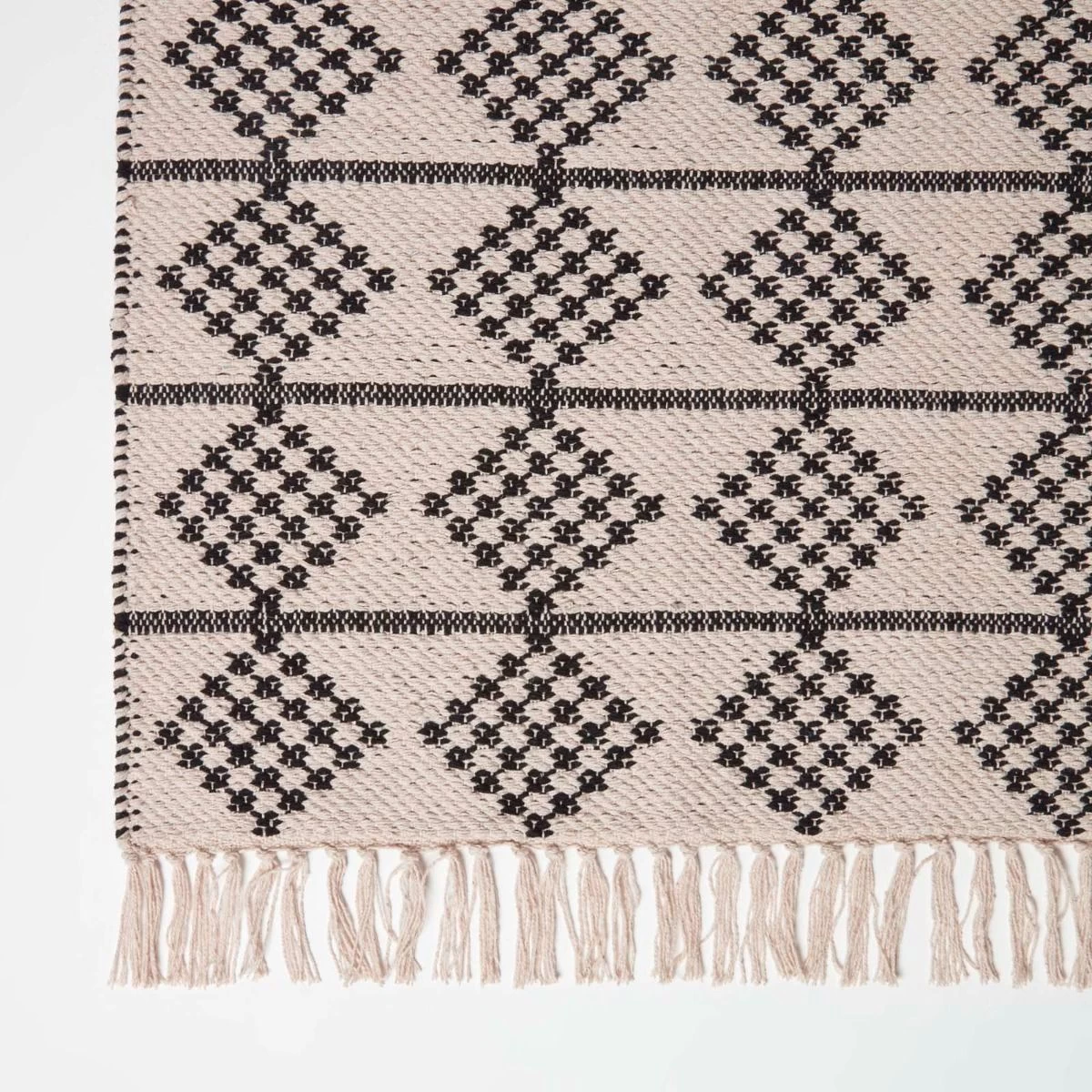 Adana Handwoven Monochrome Cotton Textured Rug - Image 3