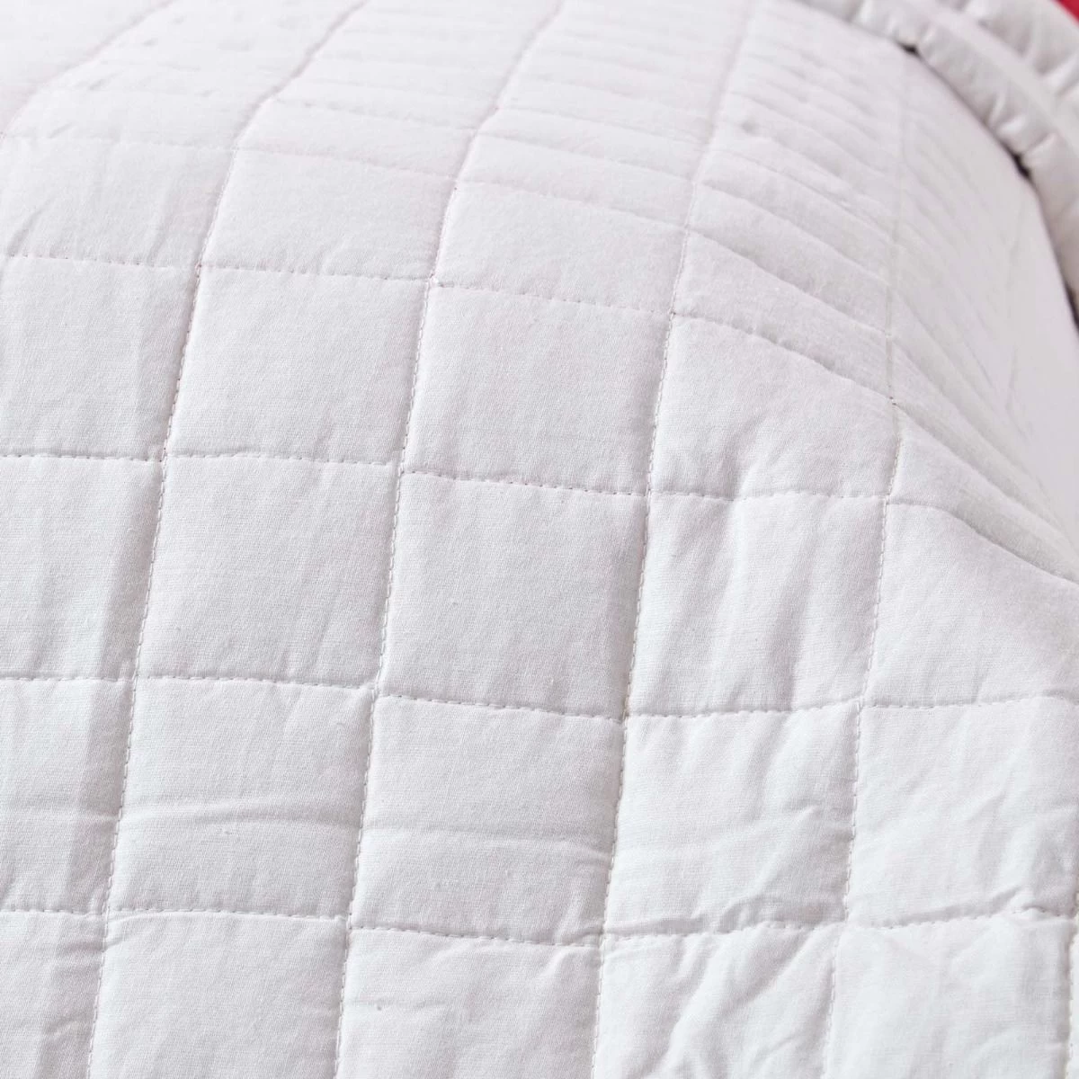 Cotton Quilted Reversible Bedspread Red & White - Image 5