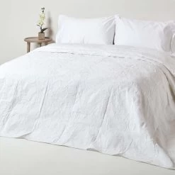 White Cotton Rich Floral Metelassé Pattern Bedspread