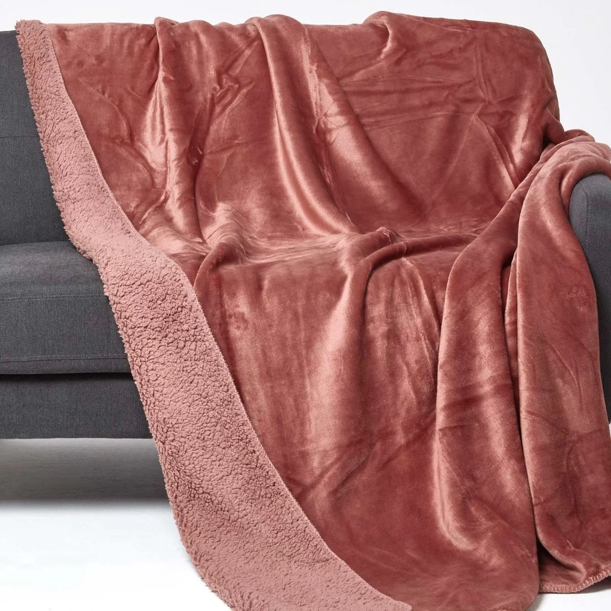 Blush Pink Soft Velvet Fleece Throw - Image 2