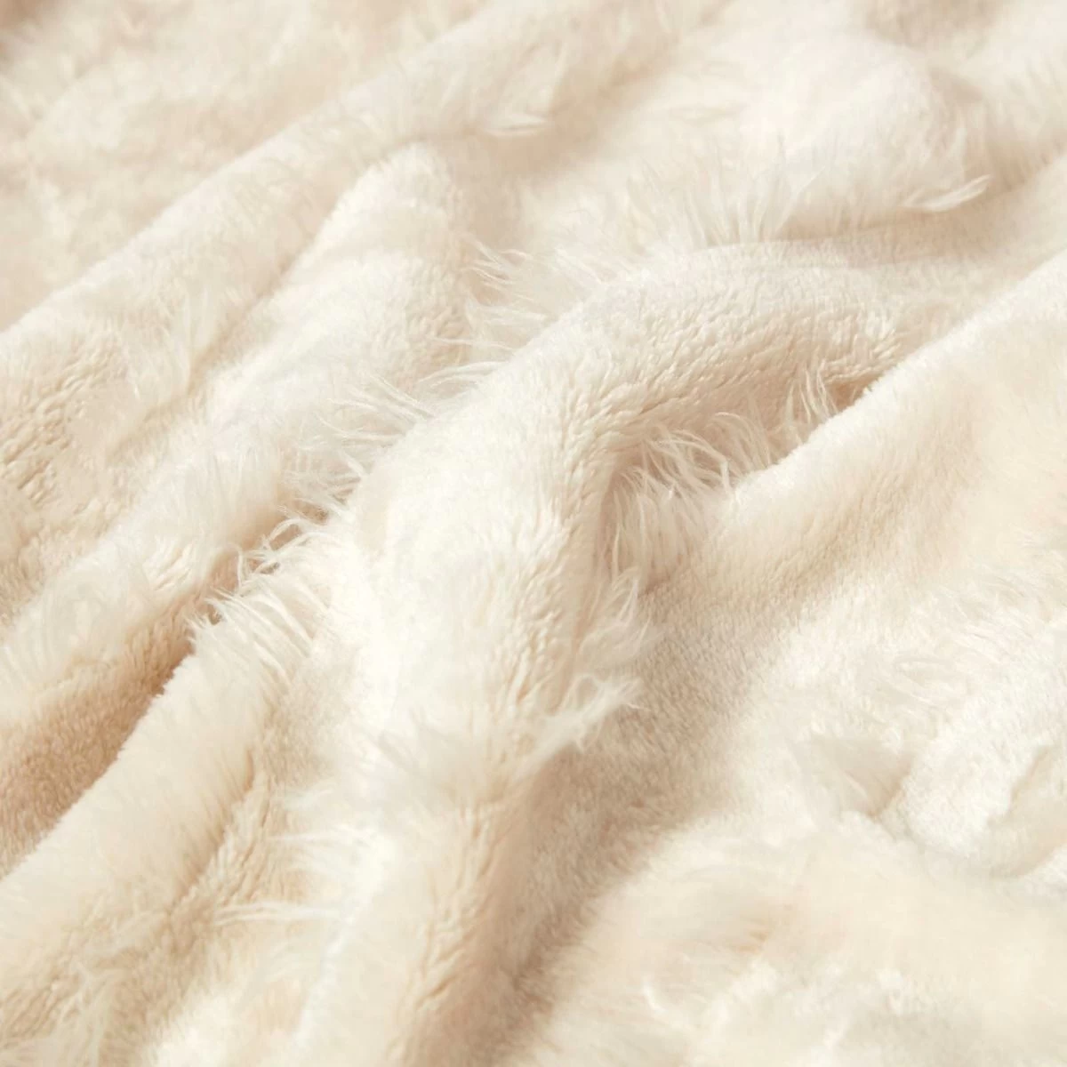 Cream Soft Touch Fur Throw 130 X 180 Cm - Image 5