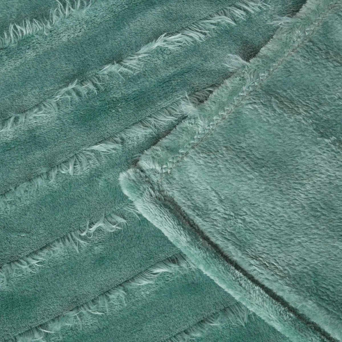 Teal Soft Touch Fur Throw 130 X 180 Cm - Image 5