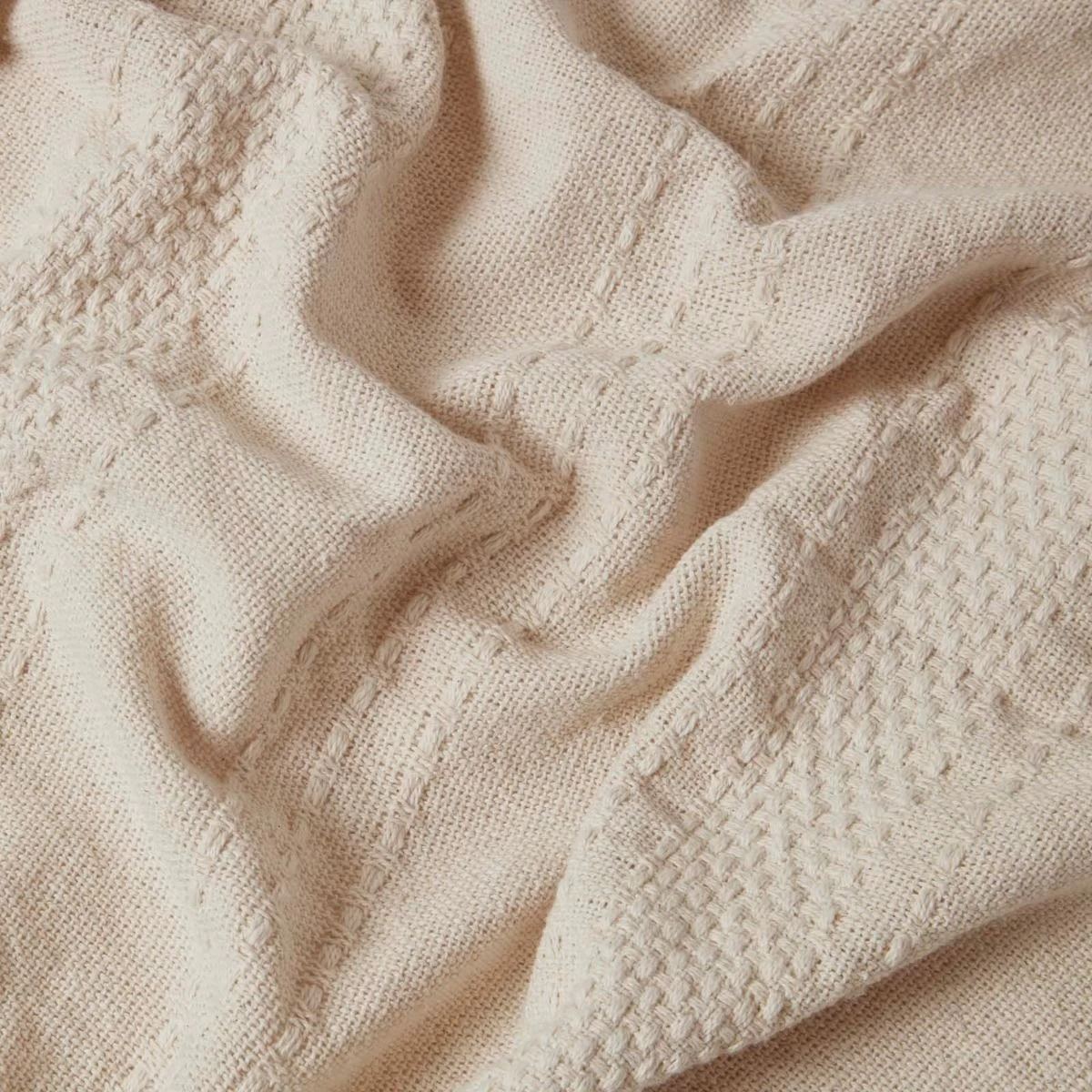 Kashi Natural Cotton Throw With Tassels - Image 4