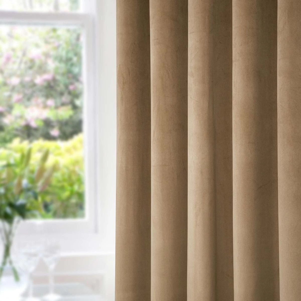Thermal 100% Blackout Beige Velvet Curtains - Image 2